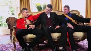 Men of UK: Muscle inked british hunk Paul Walker threesome