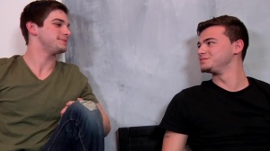 JizzOrgy.com: DILF playing with big dick daddy