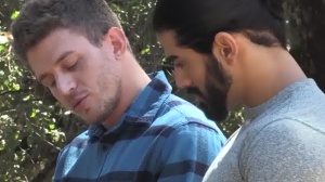 Bromo: Handjob beside tattooed american hunk