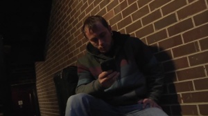 Bromo US: Masturbation in motel next to muscled hunk