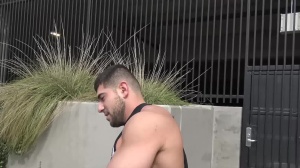 Str8Chaser - American handjob outdoors