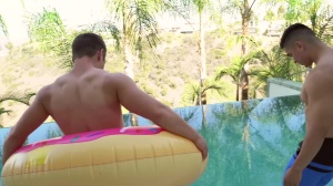 SeanCody: Muscled Hayes receiving facial
