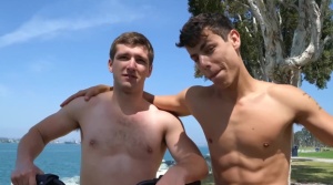 SeanCody.com - Muscle Hayes bareback handjob outdoors