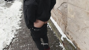 Czech Hunter: Slim amateur flashing porn