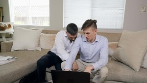 DrillMyHole - Muscled american twink boy gets raw fucking