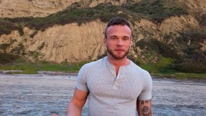 SeanCody.com - Inked Sean handjob scene