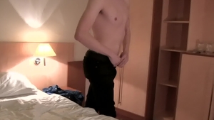 Czech Hunter: Muscled Czech guy gay Hunter likes cumshot