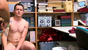 YoungPerps - Crossdresser Ryan Kroger digs real fucking