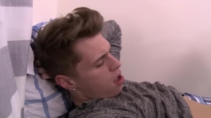 Icon Male: Pretty twink boy loves hard slamming in HD
