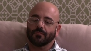 IconMale.com: Muscle doctor helps with hard ramming HD