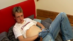BeddableBoys.com: Straight dude Patrick rushes hard sex