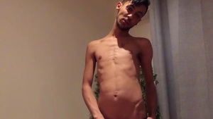 TXXXMStudios.com: Shaved Alexander Suares cumshot masturbating