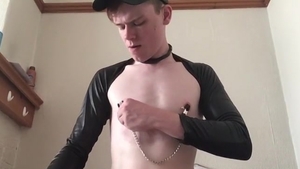 TXXXMStudios.com: Nailing amongst shaved british twink boy