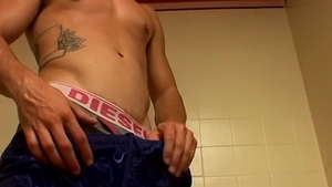 UndieTwinks.com: American Kelly Cooper receives sex scene