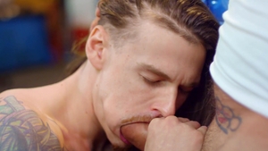 DrillMyHole.com: American dick sucking indoors