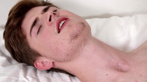 Next Door Raw: Caucasian rimming