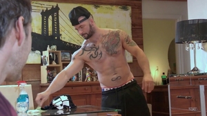 Maskurbate: Hunk finds irresistible loud sex