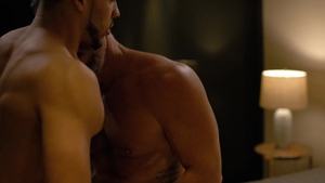 Icon Male - Tattooed american impressed by big dick daddy