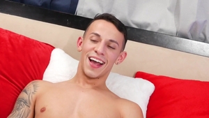 ChaosMen.com: Des Irez has uncut dick
