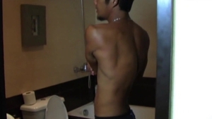 Gay Asian Twinkz: Asian stripteasing