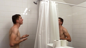 CzechHunter - Czech twink Hunter bareback handjob in shower
