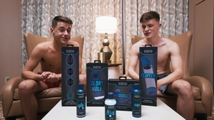 Men: Jake's Big, Pumped Dick Gets Sucked by Joey