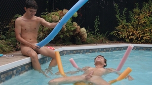Men: Twink Tandems Make Wild Splashes