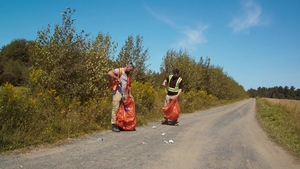 Men: Roadside Rendezvous with Huge Cock