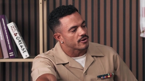 Men: Sailor Seizes His Chance for some Sucking