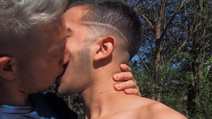 Reality Dudes: Blond Bottom Swallows Every Sticky Drop