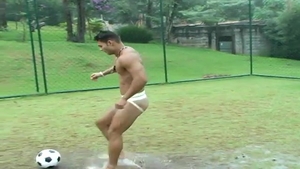 bangbangboys: Seduced by Raindrops on a Scorching Bod